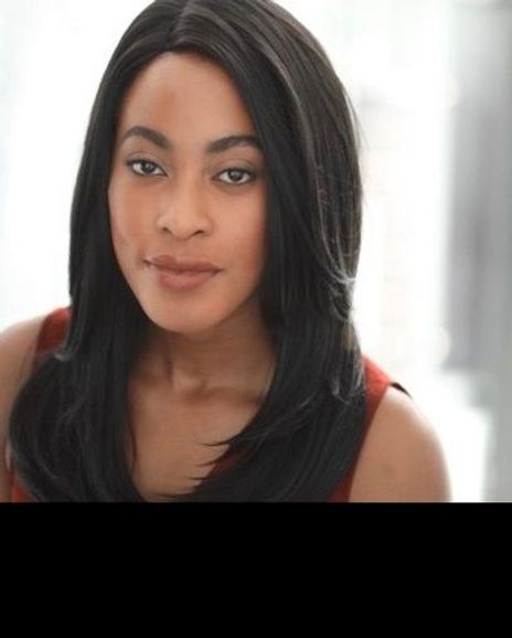 Emily Jenda Headshot