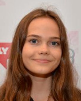 Oona Laurence Headshot