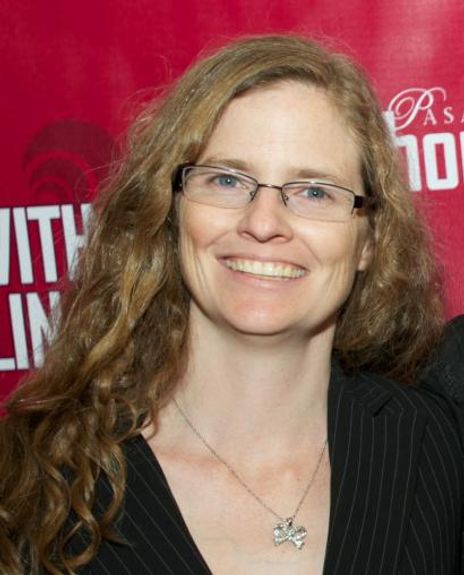 Elizabeth Doran Headshot