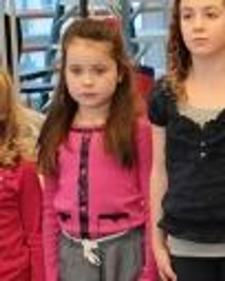 Gracie Beardsley Headshot