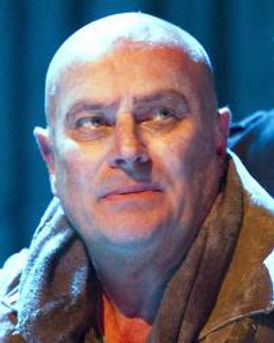 Chris Ellison Headshot