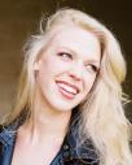 Robin Evan Willis Headshot