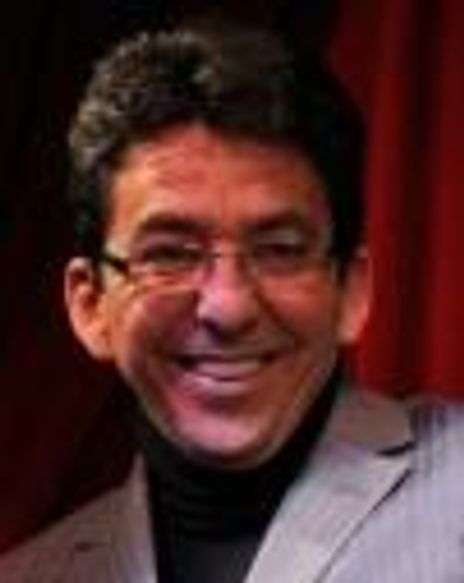 Ernesto Lara Headshot