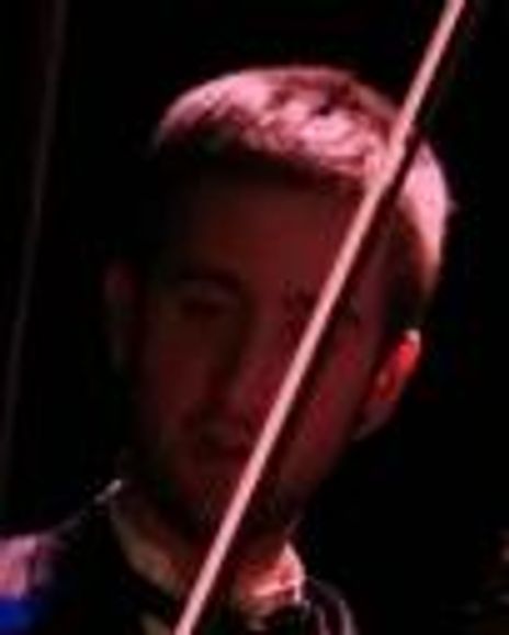 Victor Perez Headshot