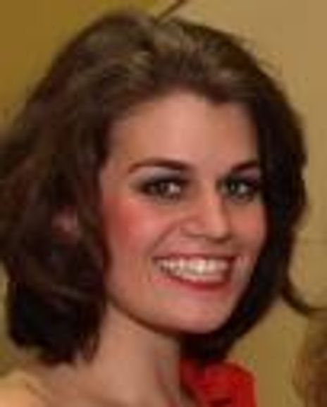 Kristen Lamoureux Headshot