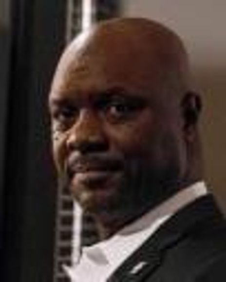 Robert Ray Wisdom Headshot