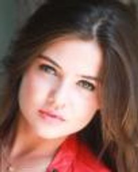 Danielle Campbell Headshot