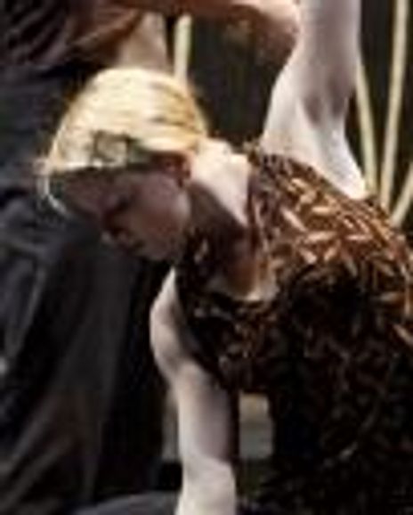 Sarah Fregeau Headshot