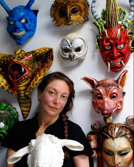 Lynda White Headshot