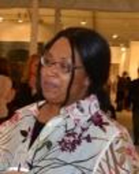 Della Ashborne Headshot