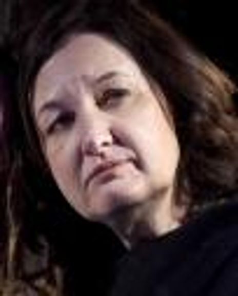 Caroline Gillis Headshot