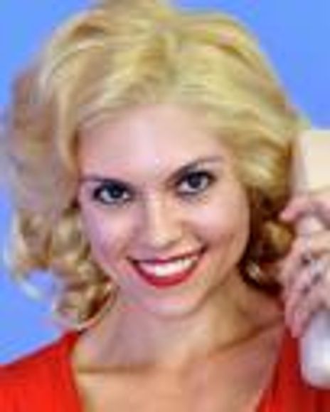 Carla Holbrook Headshot