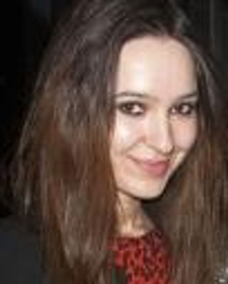 Abi Phillips Headshot