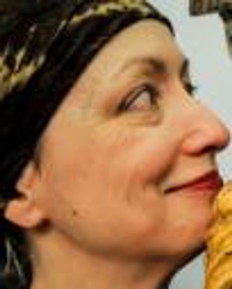 Deborah Beshaw Headshot