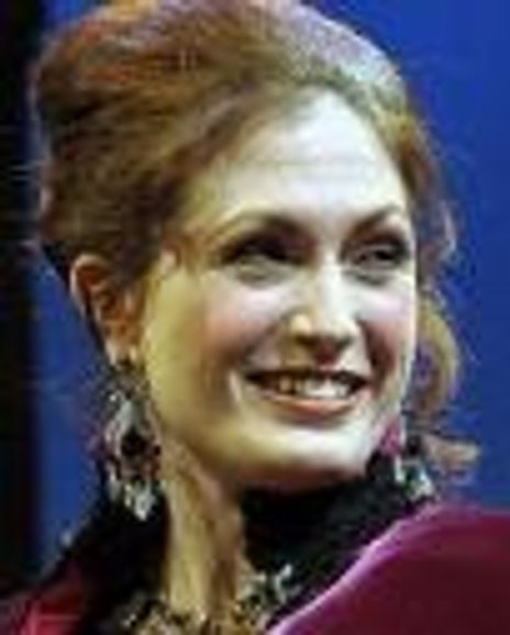 Kelly Kilgore Headshot