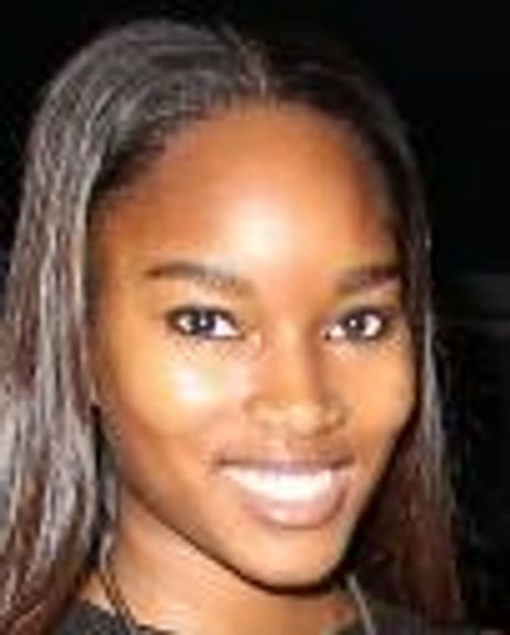 Damaris Lewis Headshot