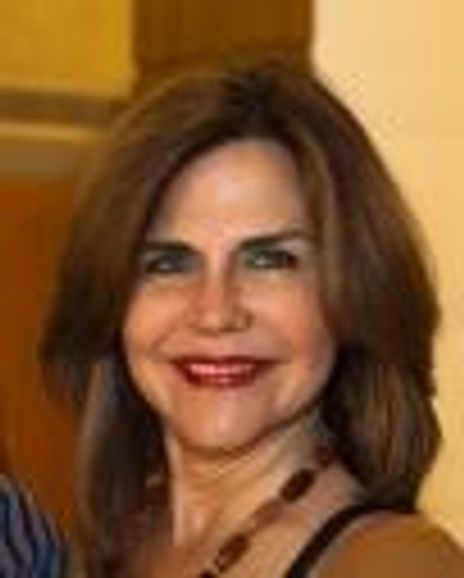 Elsie Peralta Headshot