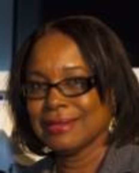 Carmen McCaw Headshot
