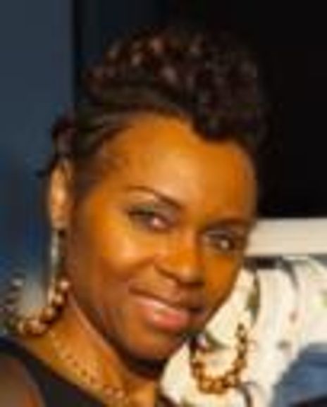 JoAn Cummins Headshot