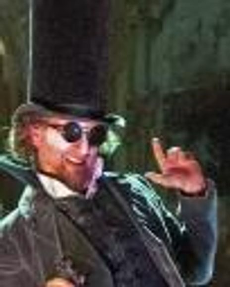 Josh Elwell Headshot