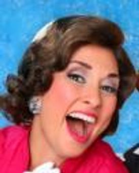 Tricia Marciel Headshot