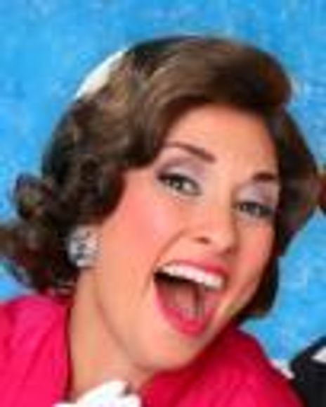 Tricia Marciel Headshot