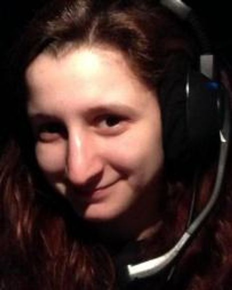 Nicole Ansbacher Headshot