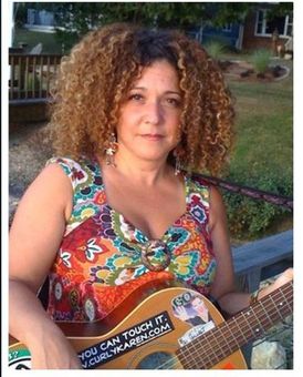 Karen Schleifer Headshot