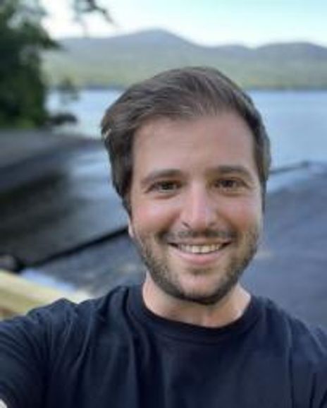 Manny Schvartzman Headshot