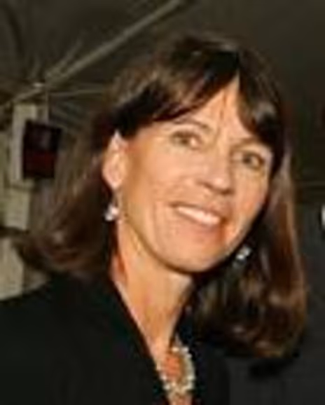 Lisa DeBruin Headshot