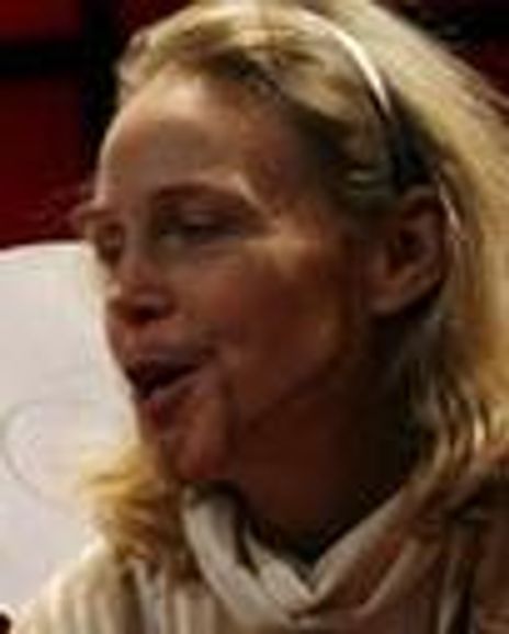 Karen Berthel Headshot