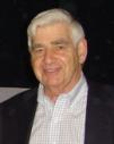 Mary Schwartz Headshot