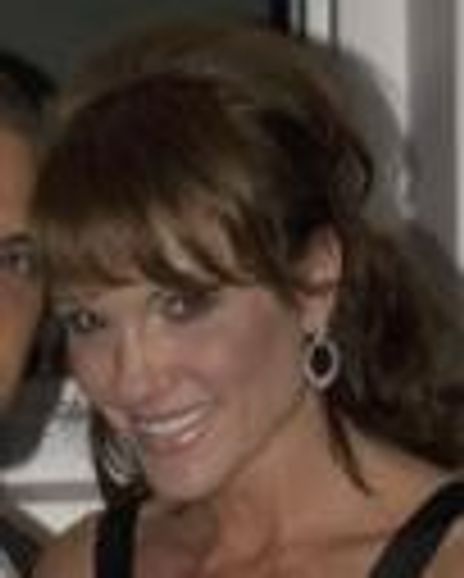 Trish Beaudet Headshot