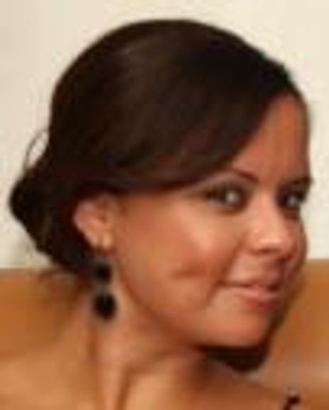 Jenny Carreon Headshot