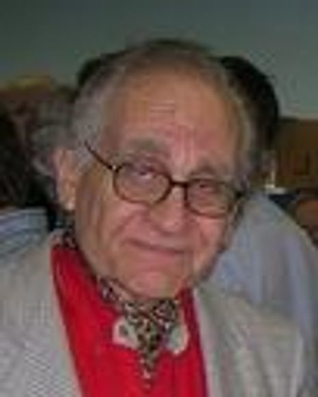 Elliot Ames Headshot