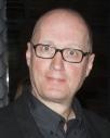 Ade Edmondson Headshot