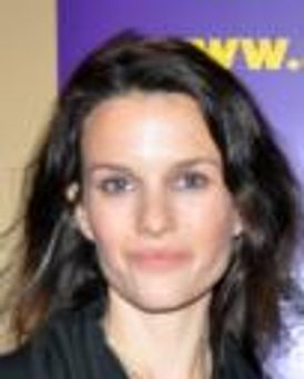 Carolyn Leonhart Headshot