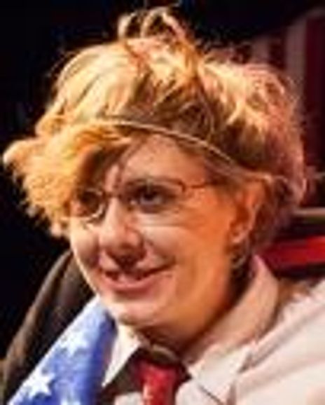 Ali Janes-Paulsen Headshot