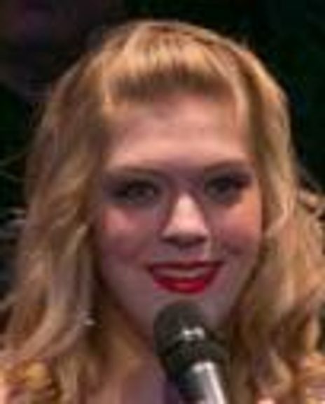 Caitlin Kerchner Headshot