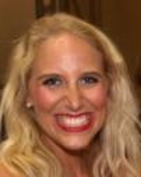 Claudia Newland Headshot