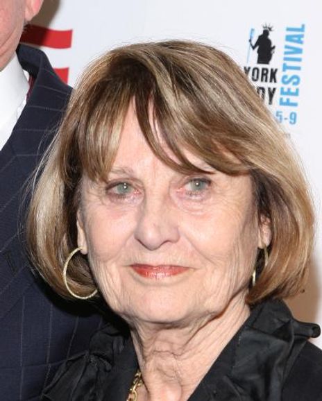 Jean Goebel Headshot