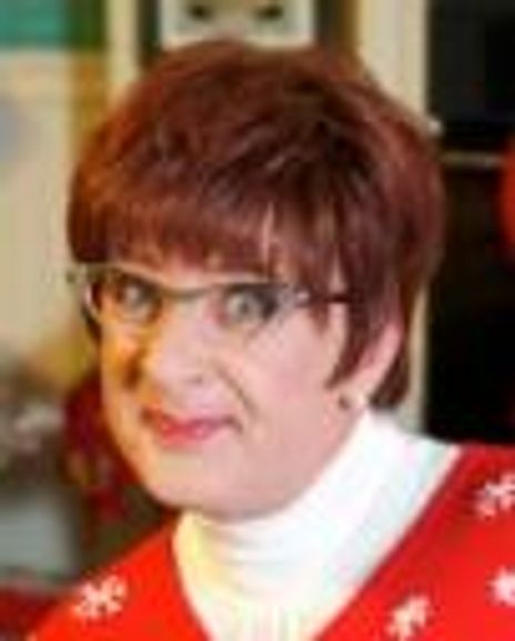 Earlene Hoople Headshot