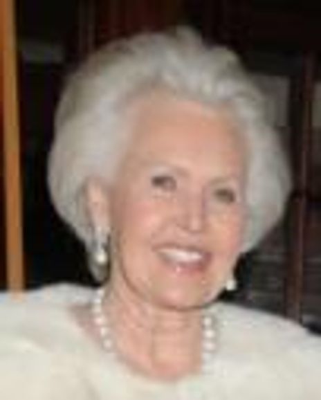 Elizabeth Kramer Headshot