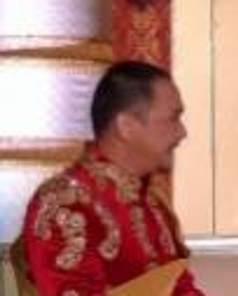 Nonie Buencamino Headshot