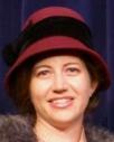 Genevieve Levin Headshot