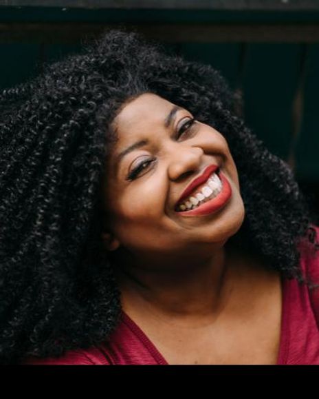 ILLEANA “illy” KIRVEN Headshot