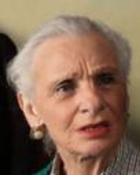 Harriet Oser Headshot