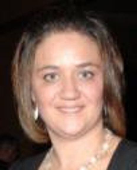 Anne Cabuyadao Headshot