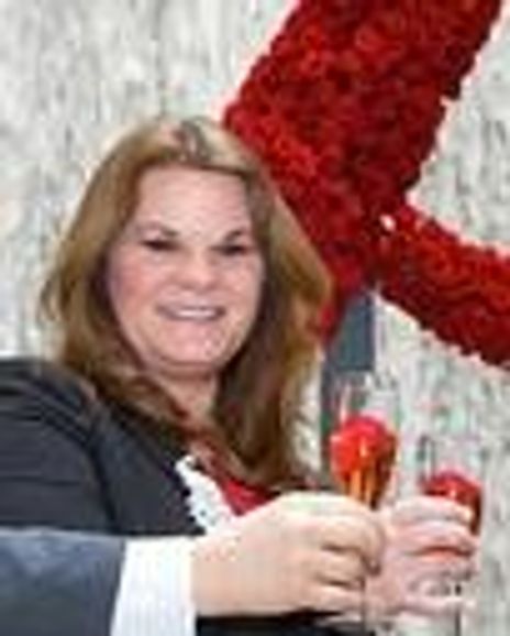 Dana Beatty Headshot