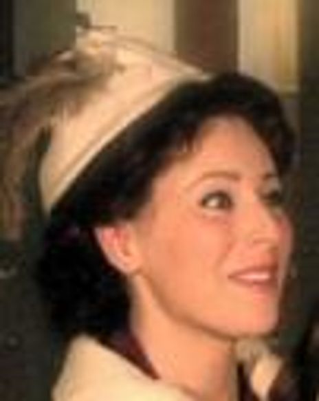 Lauren Sheely Headshot